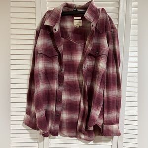 American Eagle Flannel Top